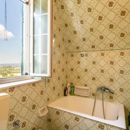 3 Bedroom Cozy In * נוטו